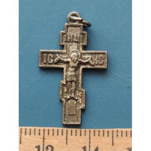 Крестик - распятие - Божественное - распродажа коллекции . НЕ магнитится - Б/У.
