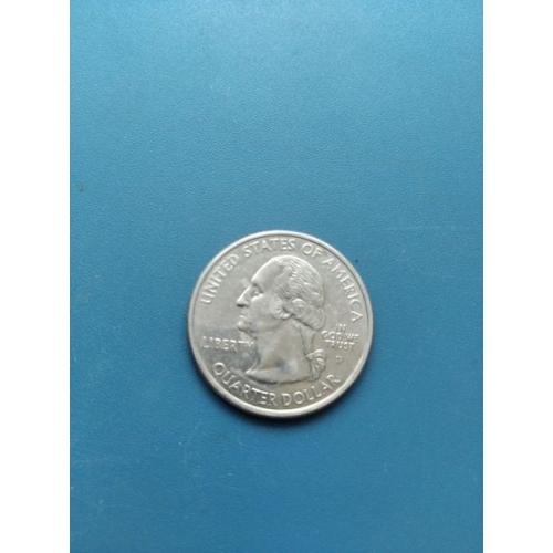 США - 25 центов 2001 год - Монетный Двор , буква ( D ). Б/У .