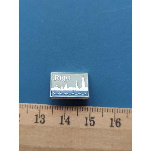 СССР - Значок - " ГОРОДА " - Л/М - Б/У .