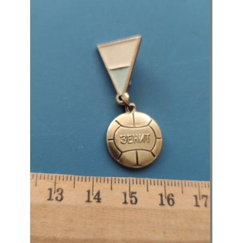 СССР - Значок - Спорт - Футбол - Л/М - Б/У .