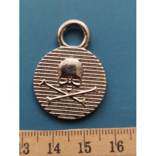 " Веселый Роджер " - Череп - Пираты - Байкеры - Символика - Тяж . Мет . - Б/У .