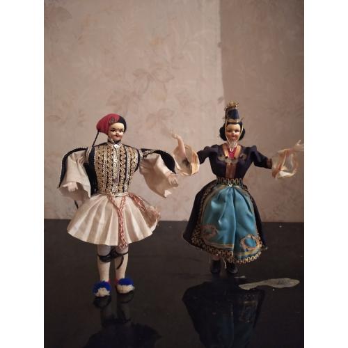 Куклы парные в греческих национальных костюмах, середина 20 века.