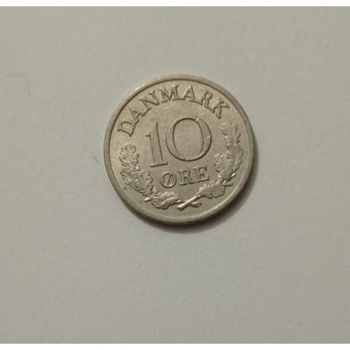 10 ере 1963 року Данія