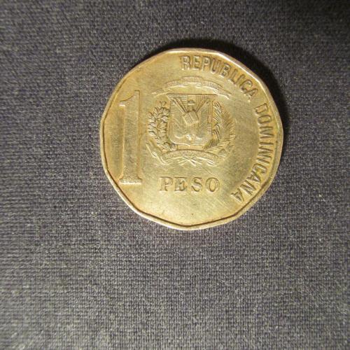 Домініканська Республіка, 1 песо, 1992, напис - на плечі, реверс - монетний