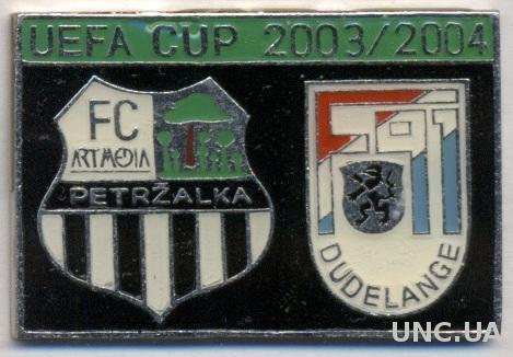 матч КУ 2003-04 Петрж(Словак)-Дюделанж(Люкс) 2 тяжмет/Petrzalka-F91 Dudelange pin