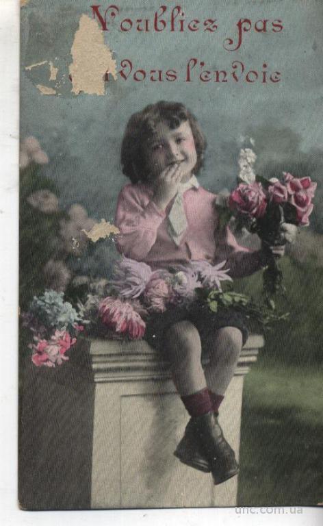 ***ДЕТИ***  Мальчик в галстуке с букетом роз.  194