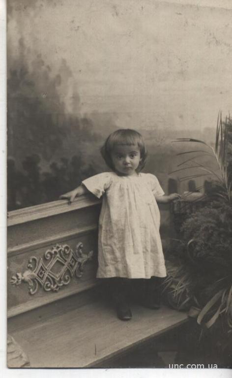 ФОТО. Маленькая девочка.  1910г.