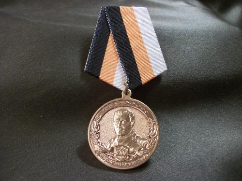 19Г46 Медаль 200 лет Наполеон, Кутузов. В память войны 1812 год. Тяжелый металл