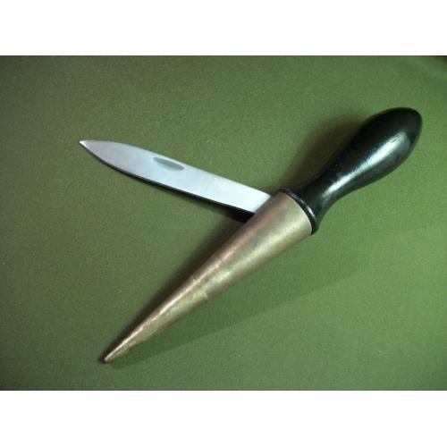 3И126 Советский нож для заточки трубчатых сверл.