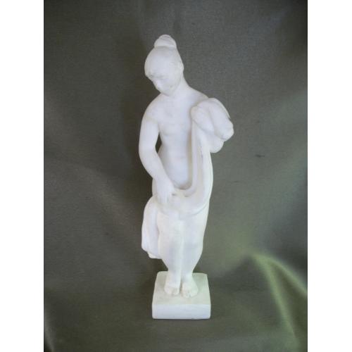 3И32 Скульптура, девушка купальщица, обнаженная, ню. СССР