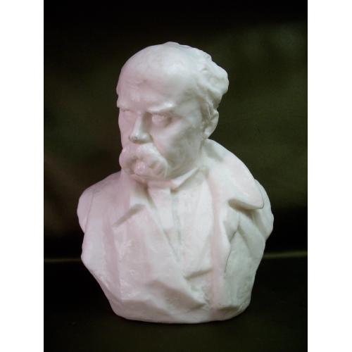 4.253 Скульптура, бюст писатель Т.Г. Шевченко, Кобзарь, СССР, пластик. Высота 19 см