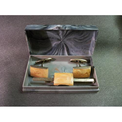 4А136 Запонки и зажим для галстука в коробке, СССР
