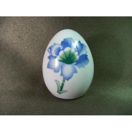 4М211 Пасхальное яйцо, фарфор, цветы. Высота 5,7 см, вес 61 грамм