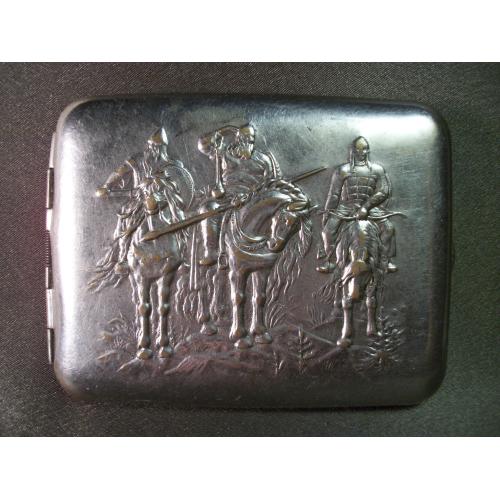5.755 Старый советский портсигар Три богатыря. Богатыри. Тяжелый металл