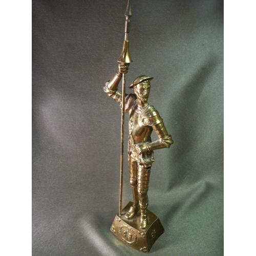 5.781 Дон Кихот с копьем, бронза, СССР. Высота 32 см.