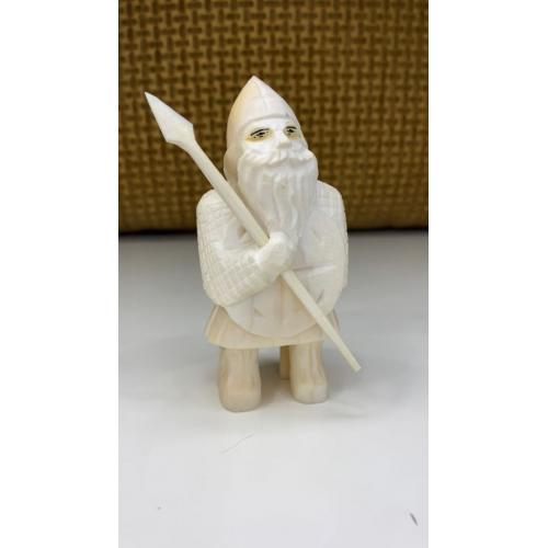 6lt22 Витязь, богатырь. Копьё вынимается. Резьба по кости, зуб. Хорошее состояние. Винтаж