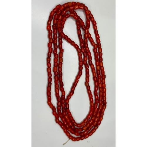 6lt8 Бусы. Очень похожи на бамбуковий коралл. Полуобхват 59 см