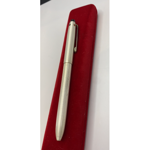 6lt85 Ручка шариковая на 4 цвета. Корпус серебро 925 проба. Стержни требуют замены