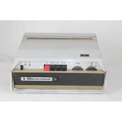 Катушечный магнитофон Романтик-3 1973 год