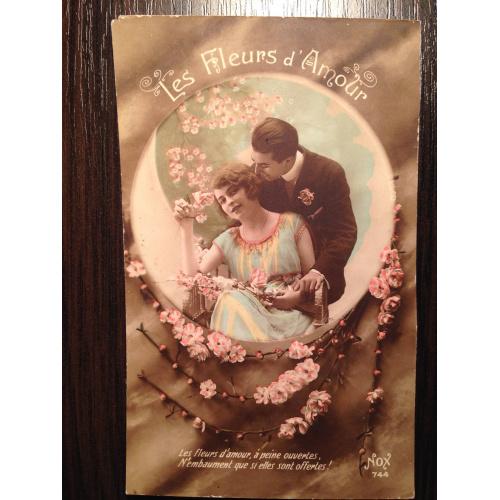 Французская фотооткрытка. 1918 г. Цветы любви. Мужчина и женщина.