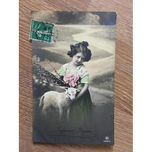 Французская открытка. Девочка с барашком