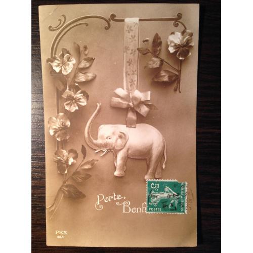 Французская старинная открытка Удачи. Слон. Начало 20-х годов.