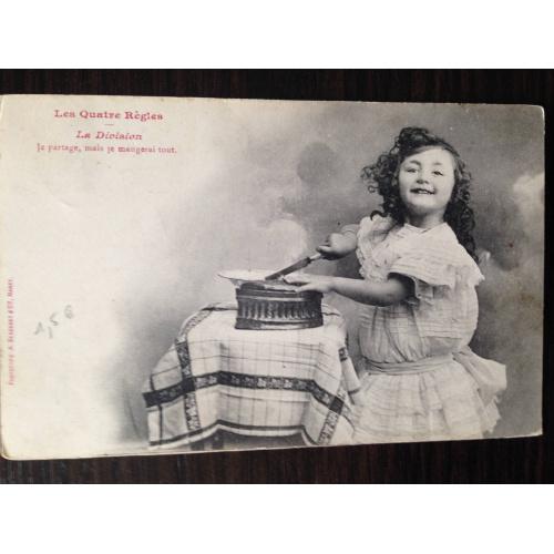Старинная открытка. Фотография Bergeret. Девочка на кухне.