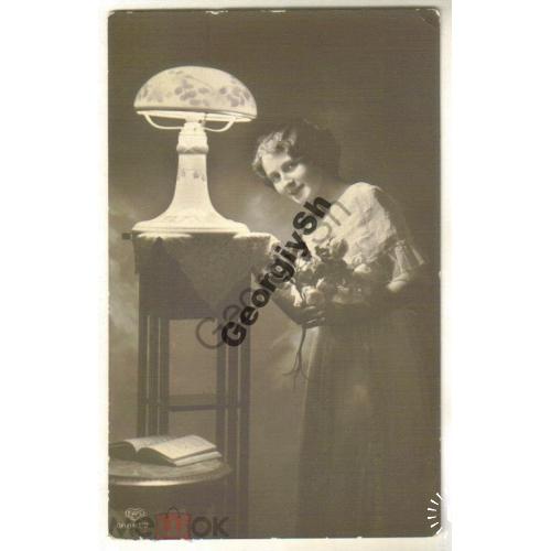 Девушка у лампы Штемпель Полевой подвижный Госпиталь Варшава 1914  