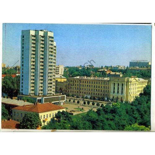Днепропетровск На улице Дзержинского 1982  