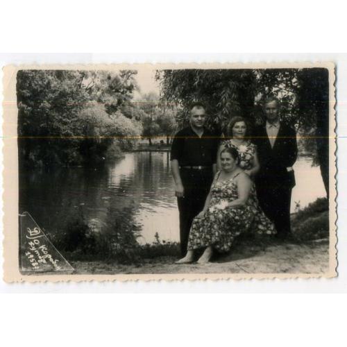 Дом отдыха Коробов хутор 1958 на берегу реки 7,5х11,5 см  Харьковская область