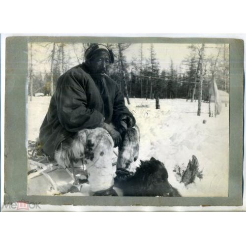 Эскимос с собакой 18,3х24,2 см  
