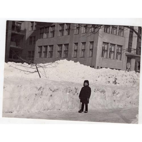 Харьков Госпром Зима 1970 года Снежные сугробы 12х17 см  