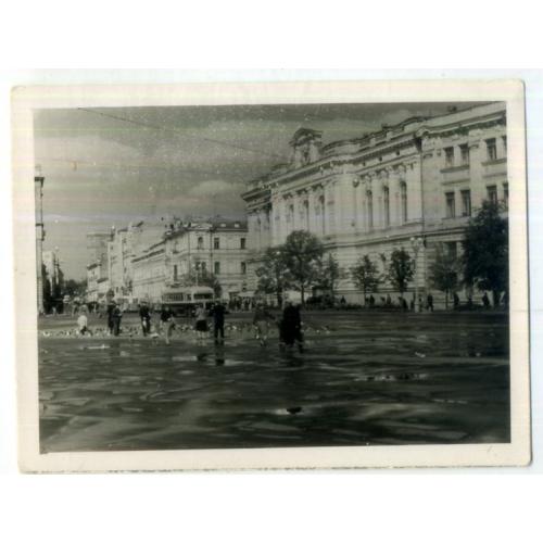 Харьков Площадь Тевелева / Советской Украины / троллейбус, автодорожный техникум 9х12,5 см  