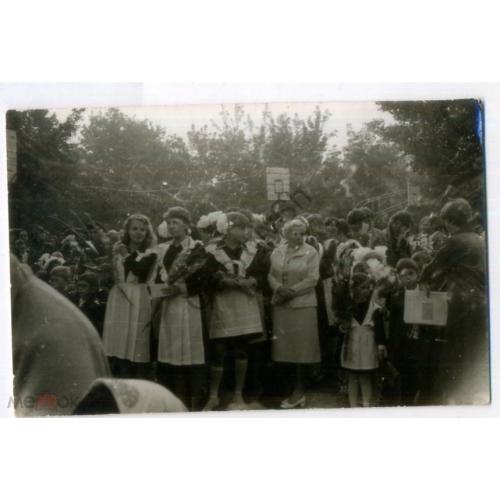 Харьков выпускной класс 1 сентября 1981 9х13,8 см  