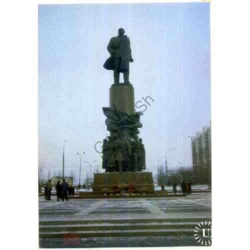 Москва 2 памятник В.И. Ленину на Октябрьской площади 1986  