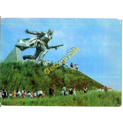 Новая Одесса Николаевской обл Памятник Советскому Солдату  Мистецтво