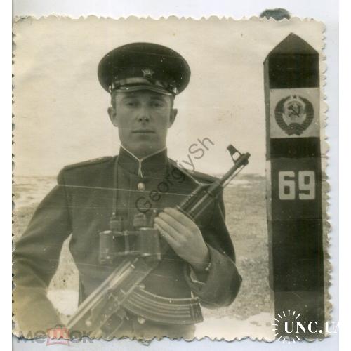Пограничник, Солдат на страже границы СССР 10,8х11,3 см - автомат Калашникова, пограничный столб  