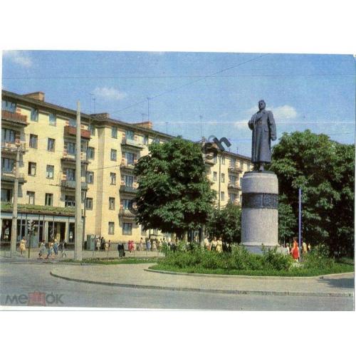 Полтава Памятник генералу Зыгину 1969  Мистецтво
