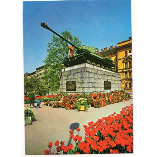 Прага Монумет Советским освободителям Праги в 1945 Press-Foto CTK / танк Т-34
