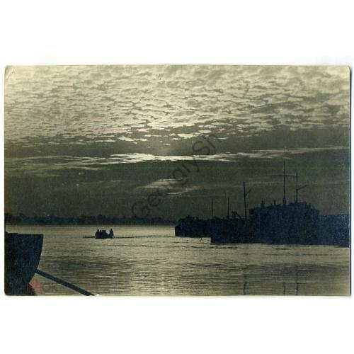Скурихин фотоэтюд Сумерки на реке 27.05.1954  ИЗОГИЗ пристань корабли