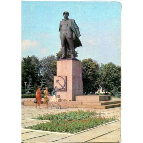 Тростянец Сумская обл. Памятник В.И. Ленину 1976 Мистецтво