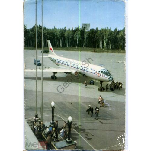 Ту-104 турбореактивный пассажирский самолет в8-1  