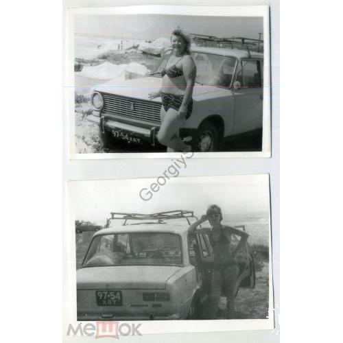 Женщина у автомобиля Жигули с номером 2 фото август 1987 9х12 см  / пляж купальник