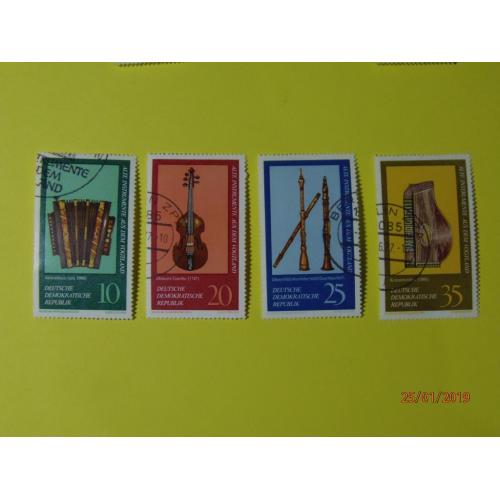 ГДР 1977 Музыкальные инструменты из Фогтланда гашеные