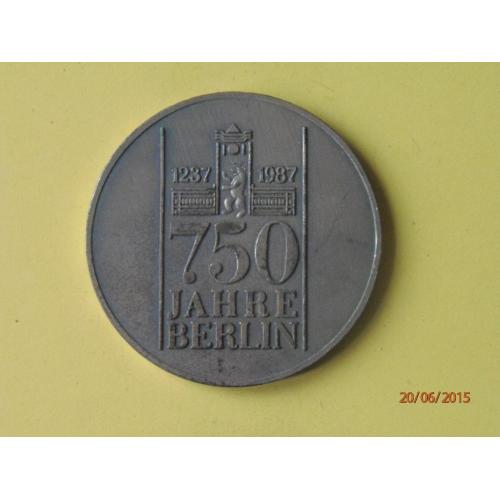 Медаль. BERLIN 750. (Берлин)
