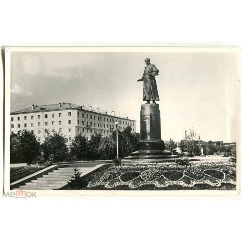 Иваново. Памятник Фрунзе. 1956 г.