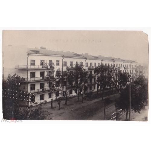 Новосибирск. Стоквартирный дом Сибкомбайна. 1932 год.