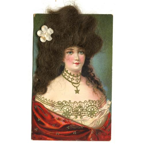 Портрет женщины с наложением настоящих волос.