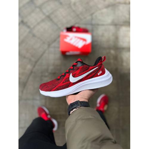 Кросовки Nike красные
