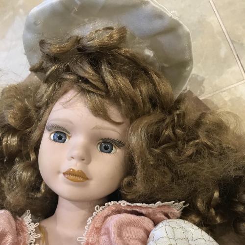 Фарфоровая кукла лялька 50 см Красивая девочка